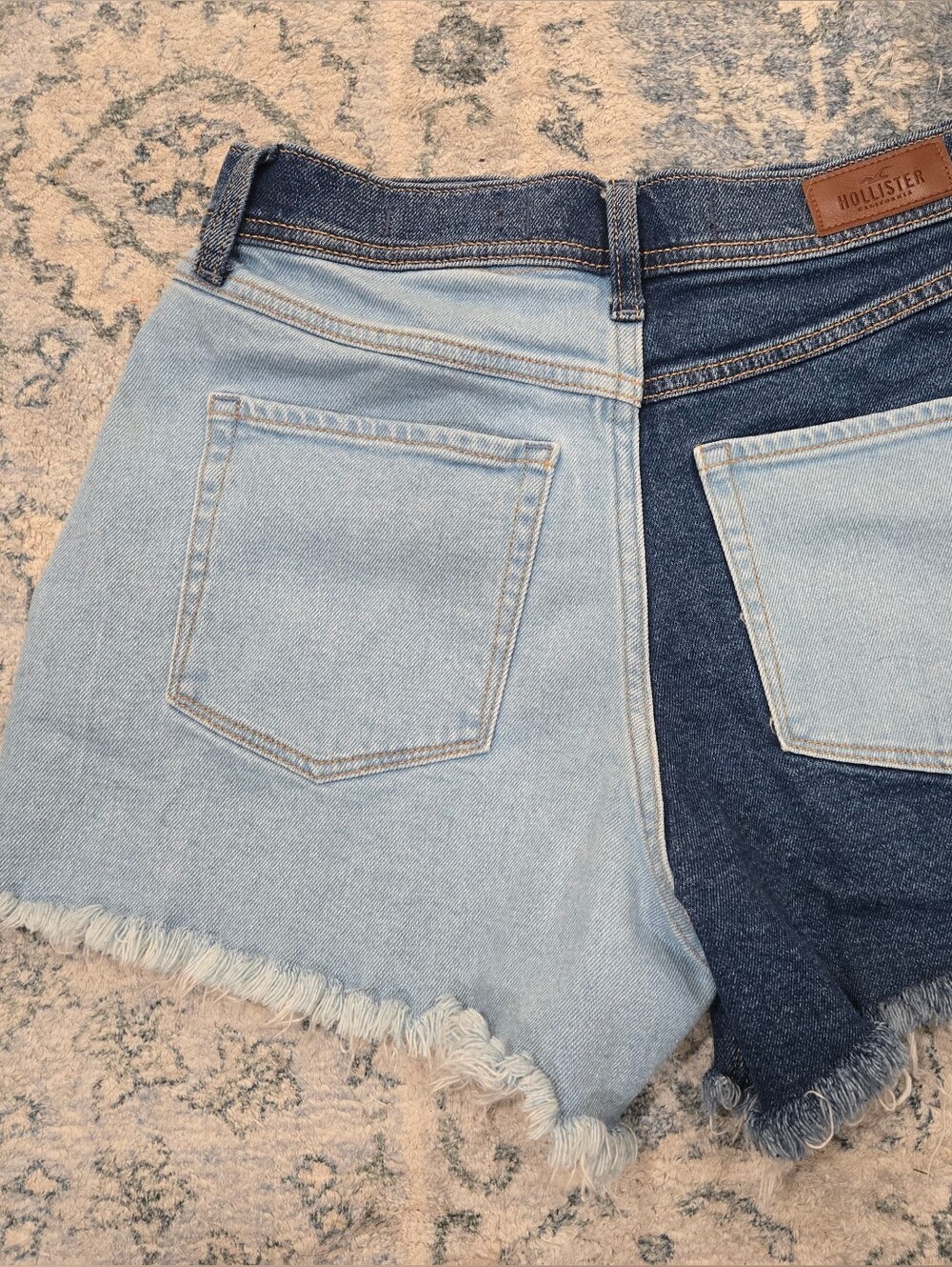 Hollister•Two-Tone Denim Ultra High Rise Vintage Short. Sz 7, 28in Waist - Picture 2 of 7